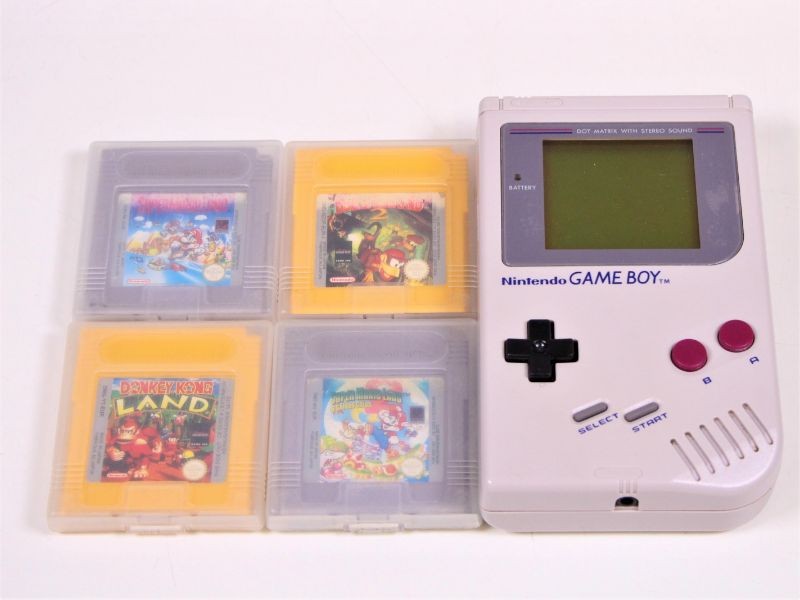 Nintendo Game Boy + 4 spelletjes